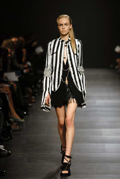 desfiles-anndemeulemeester-paris-verao2008rtw-113