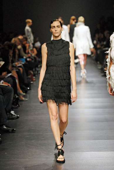 desfiles-anndemeulemeester-paris-verao2008rtw-115