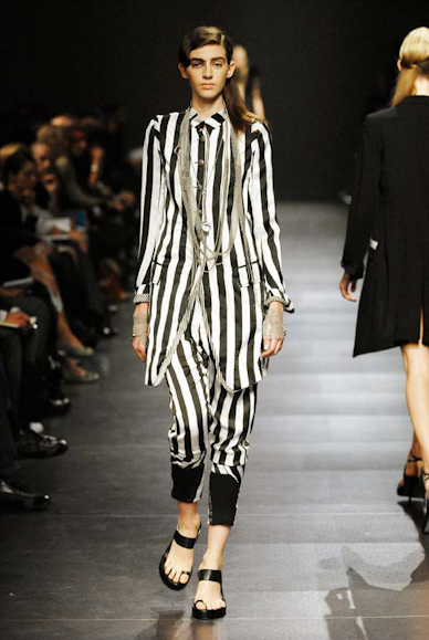 desfiles-anndemeulemeester-paris-verao2008rtw-129