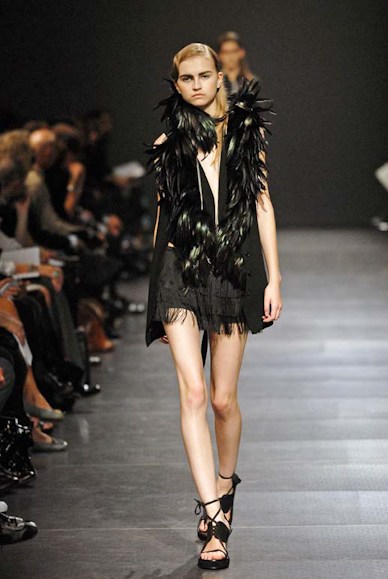 desfiles-anndemeulemeester-paris-verao2008rtw-130