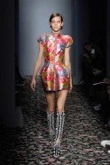 desfiles-balenciaga-paris-verao2008rtw-102