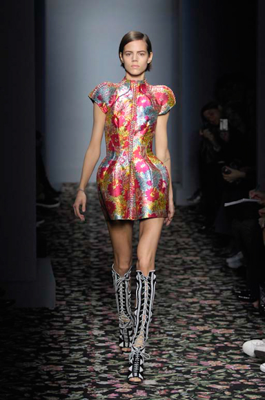desfiles-balenciaga-paris-verao2008rtw-102