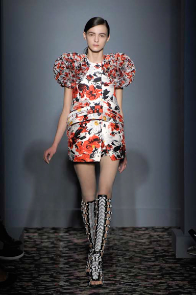 desfiles-balenciaga-paris-verao2008rtw-112