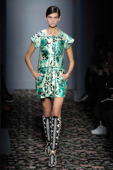 desfiles-balenciaga-paris-verao2008rtw-121