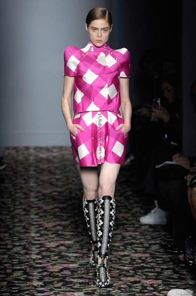 desfiles-balenciaga-paris-verao2008rtw-122