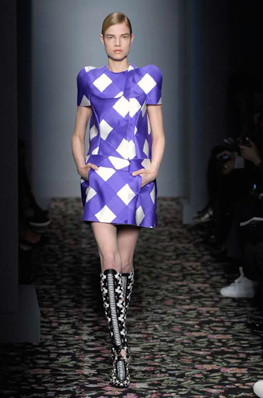 desfiles-balenciaga-paris-verao2008rtw-123