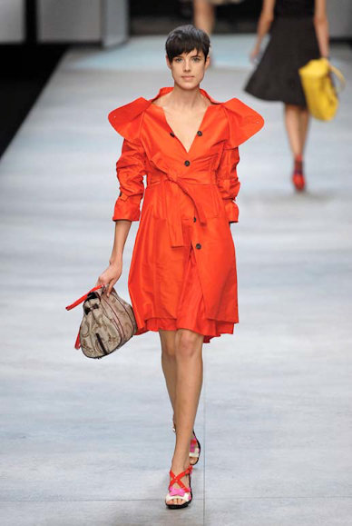 desfiles-celine-paris-verao2008rtw-107