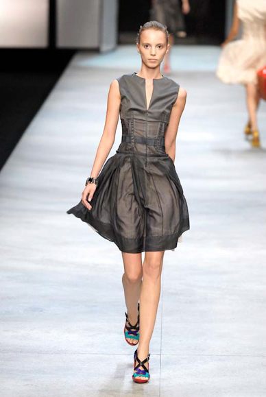 desfiles-celine-paris-verao2008rtw-114