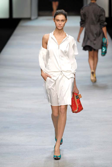 desfiles-celine-paris-verao2008rtw-127