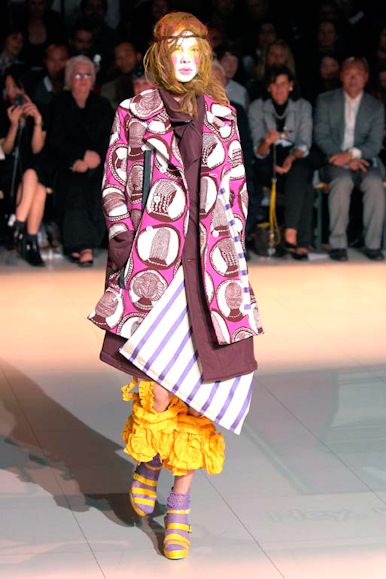 desfiles-commedesgarcons-paris-verao2008rtw-101