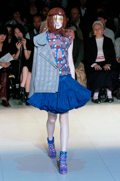 desfiles-commedesgarcons-paris-verao2008rtw-106