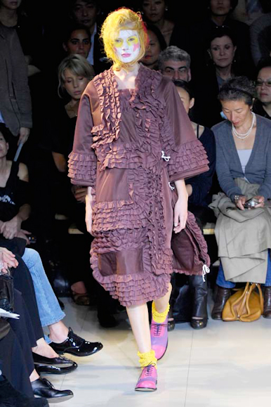 desfiles-commedesgarcons-paris-verao2008rtw-109