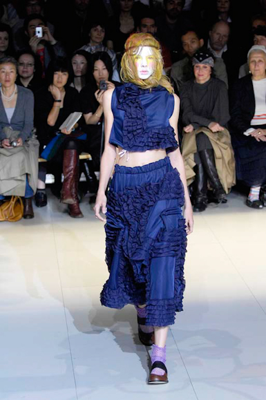 desfiles-commedesgarcons-paris-verao2008rtw-110
