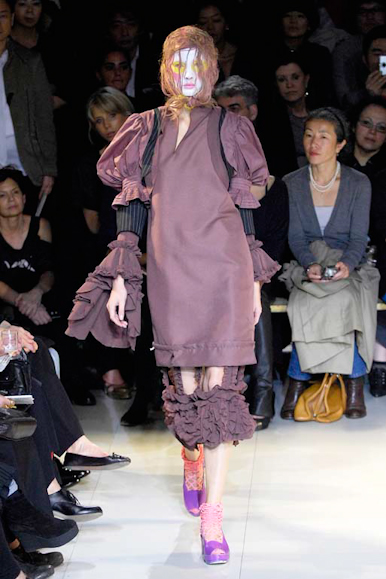 desfiles-commedesgarcons-paris-verao2008rtw-111