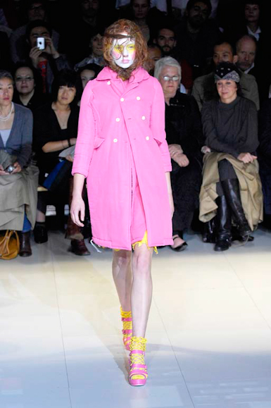 desfiles-commedesgarcons-paris-verao2008rtw-115
