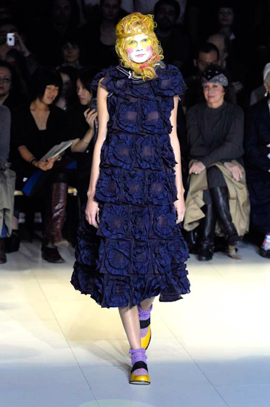 desfiles-commedesgarcons-paris-verao2008rtw-118