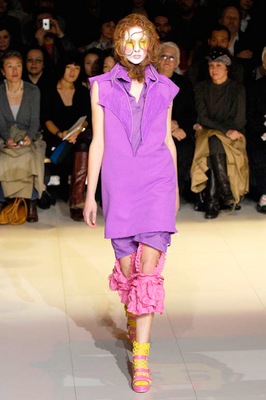 desfiles-commedesgarcons-paris-verao2008rtw-126