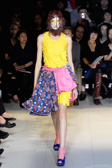 desfiles-commedesgarcons-paris-verao2008rtw-132