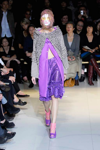 desfiles-commedesgarcons-paris-verao2008rtw-139