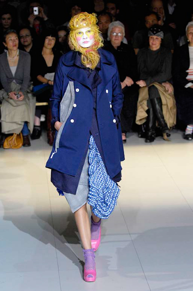 desfiles-commedesgarcons-paris-verao2008rtw-140