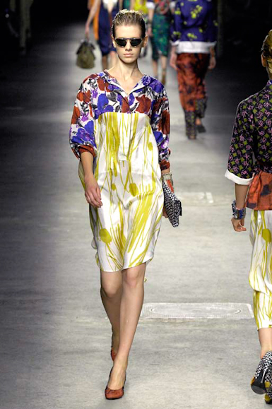 desfiles-driesvannoten-paris-verao2008rtw-115