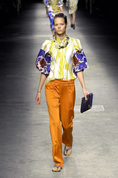 desfiles-driesvannoten-paris-verao2008rtw-117