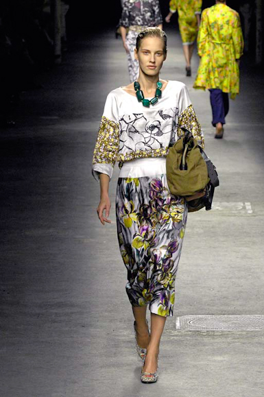 desfiles-driesvannoten-paris-verao2008rtw-144