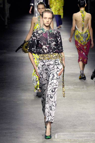 desfiles-driesvannoten-paris-verao2008rtw-145