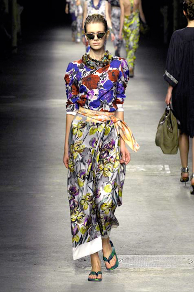desfiles-driesvannoten-paris-verao2008rtw-149