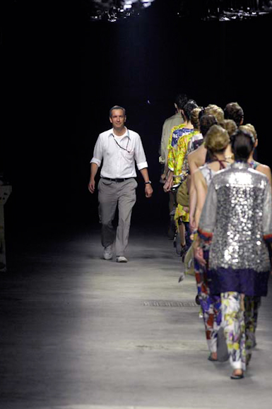 desfiles-driesvannoten-paris-verao2008rtw-152
