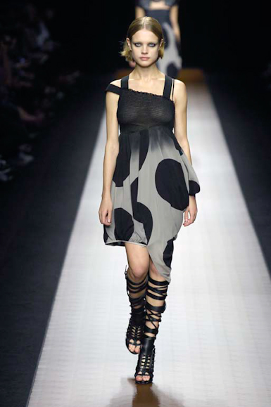 desfiles-givenchy-paris-verao2008rtw-101