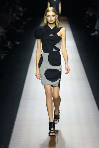 desfiles-givenchy-paris-verao2008rtw-106