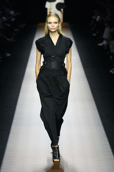 desfiles-givenchy-paris-verao2008rtw-107
