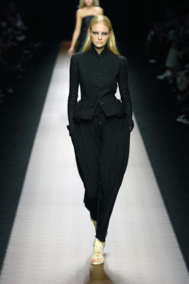 desfiles-givenchy-paris-verao2008rtw-113