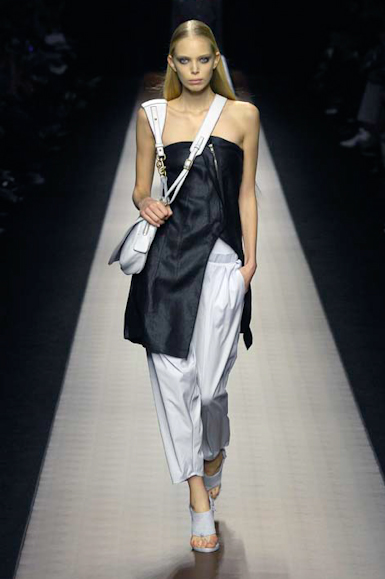 desfiles-givenchy-paris-verao2008rtw-121