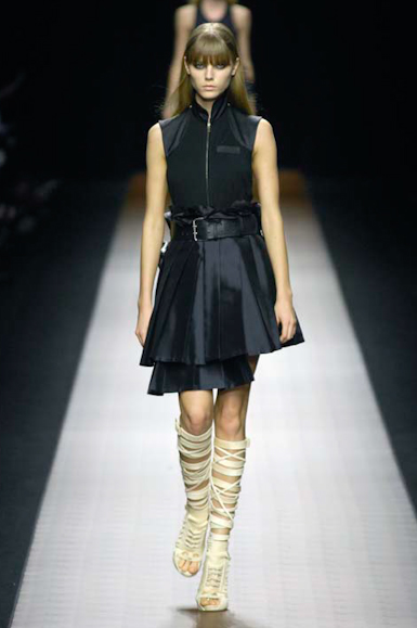 desfiles-givenchy-paris-verao2008rtw-124