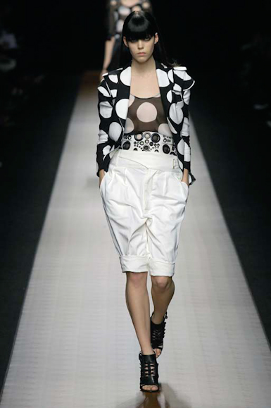 desfiles-givenchy-paris-verao2008rtw-130