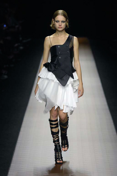 desfiles-givenchy-paris-verao2008rtw-149