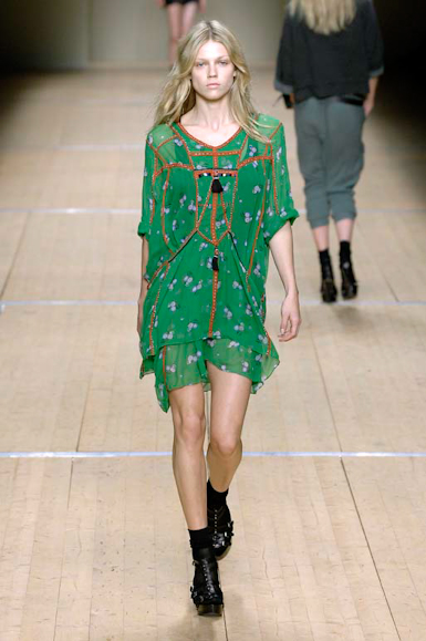 desfiles-imarant-paris-verao2008rtw-129