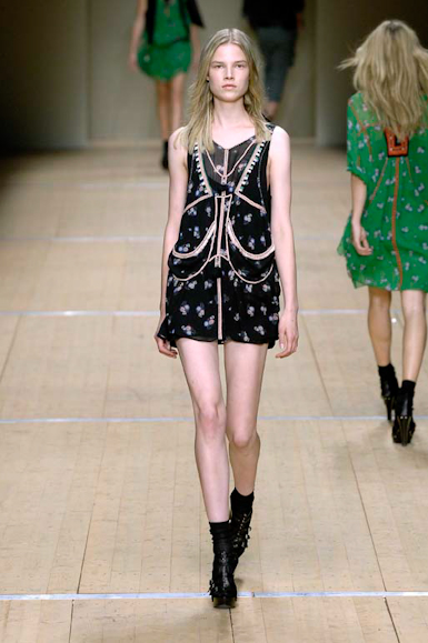 desfiles-imarant-paris-verao2008rtw-130