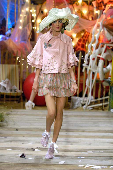 desfiles-johngalliano-paris-verao2008rtw-100