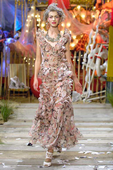 desfiles-johngalliano-paris-verao2008rtw-111
