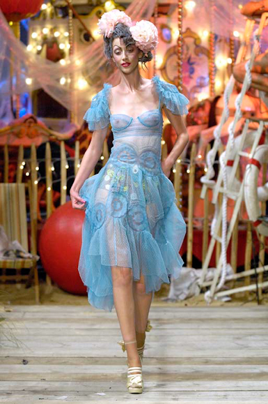 desfiles-johngalliano-paris-verao2008rtw-112