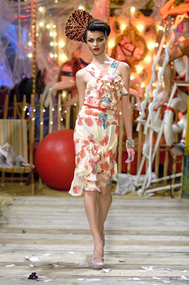 desfiles-johngalliano-paris-verao2008rtw-123