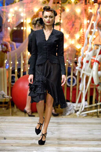 desfiles-johngalliano-paris-verao2008rtw-126