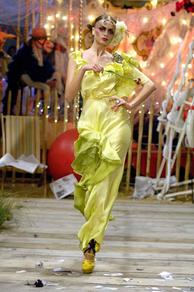 desfiles-johngalliano-paris-verao2008rtw-151