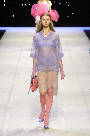 desfiles-lvuitton-paris-verao2008rtw-121