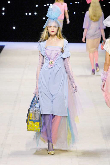 desfiles-lvuitton-paris-verao2008rtw-123