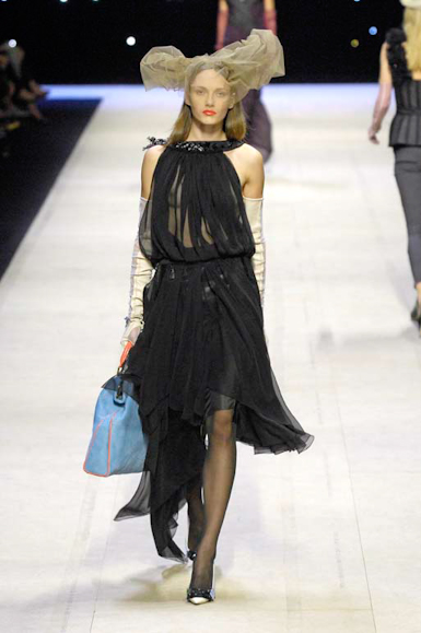 desfiles-lvuitton-paris-verao2008rtw-164