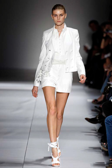 desfiles-loewe-paris-verao2008rtw-105